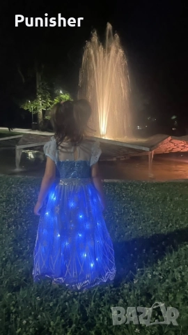 Светеща синя рокля от Замръзналото кралство, снимка 4 - Детски рокли и поли - 51859527