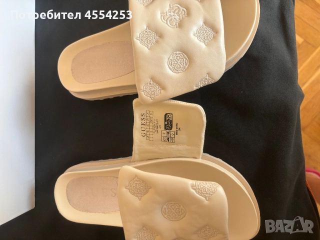 Чехли Guess, снимка 4 - Чехли - 51643019