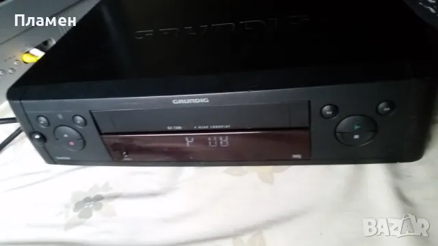 Видео Grundig GV 7300 SV, снимка 2 - Плейъри, домашно кино, прожектори - 49522286
