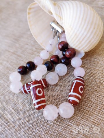 Двойна гривна на любовта с мъниста Дзи, розов кварц и червено тигрово око, снимка 5 - Гривни - 39955263