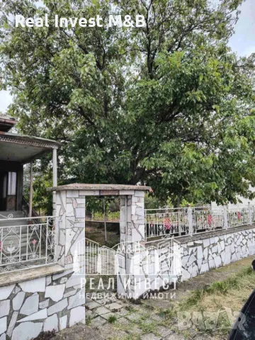 Продавам къща в с. Върбица, снимка 10 - Къщи - 47831328