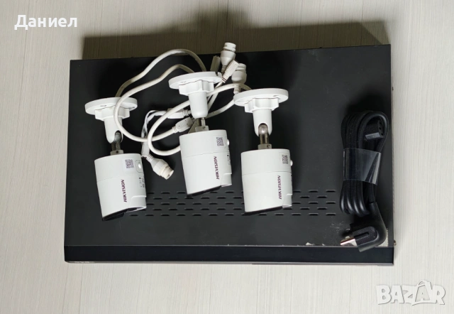 Hikvision комплект за видеонаблюдение с 3 IP камери, снимка 2 - Комплекти за видеонаблюдение - 53595850