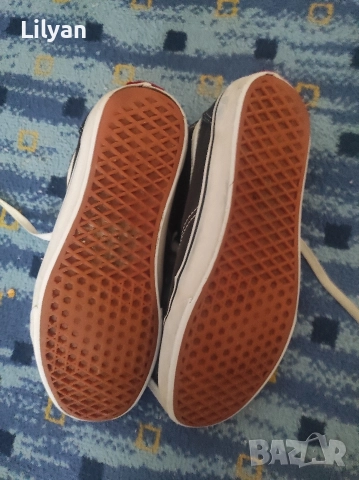 Открийте вечната класика от Vans! Перфектен избор за любителите на уличната мода, . Unisex, снимка 5 - Кецове - 52803830