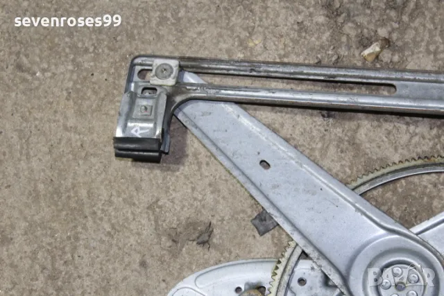 Механизъм стъкло предно дясно Форд Ц макс 1 2005 Ford C Max 1  3M51-R23200-BC, снимка 2 - Части - 49833603