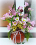 Антична ваза с пролетни цветя, снимка 2