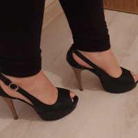 Сандали на висок ток, снимка 5 - Дамски обувки на ток - 27130975