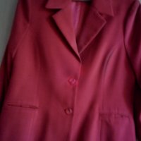 продавам дамски шлифери, костюми, сака, манто, снимка 5 - Сака - 32841317