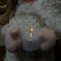 Уникално пухкаво бяло Коледно ангелче.Светещо., снимка 4 - Декорация за дома - 38515725