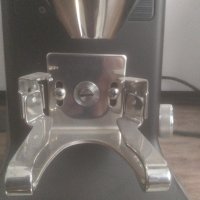 Професионална кафемелачка MAZZER MAJOR V electronic, снимка 6 - Кафемашини - 43534021