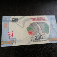 Банкнота - Мадагаскар - 200 ариари UNC | 2017г., снимка 3 - Нумизматика и бонистика - 27553639