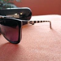 Дамски Очила Moschino, снимка 3 - Слънчеви и диоптрични очила - 33414036