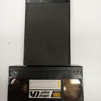 VHS видеофилми "Мъртво вълнение" / "Те живеят сред нас", снимка 1 - Други жанрове - 43097287