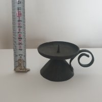 Стар метален свещник от ковано желязо., снимка 2 - Антикварни и старинни предмети - 43522870