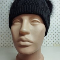Дамска плетена шапка с две папулки- мпш48, снимка 2 - Шапки - 43302257