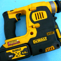 DeWALT DCH 253 с куфар , снимка 7 - Бормашини - 44898229