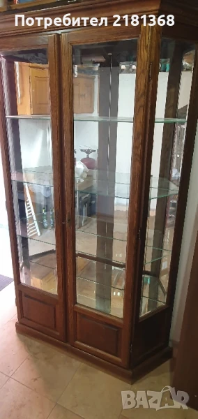 Дъбова витрина , снимка 1