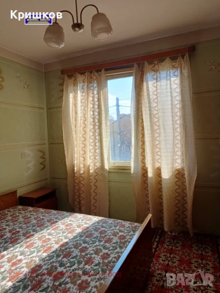 Самостоятелен обзаведен етаж от къща под наем, снимка 1