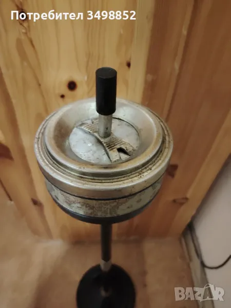 продавам стар пепелник , снимка 1