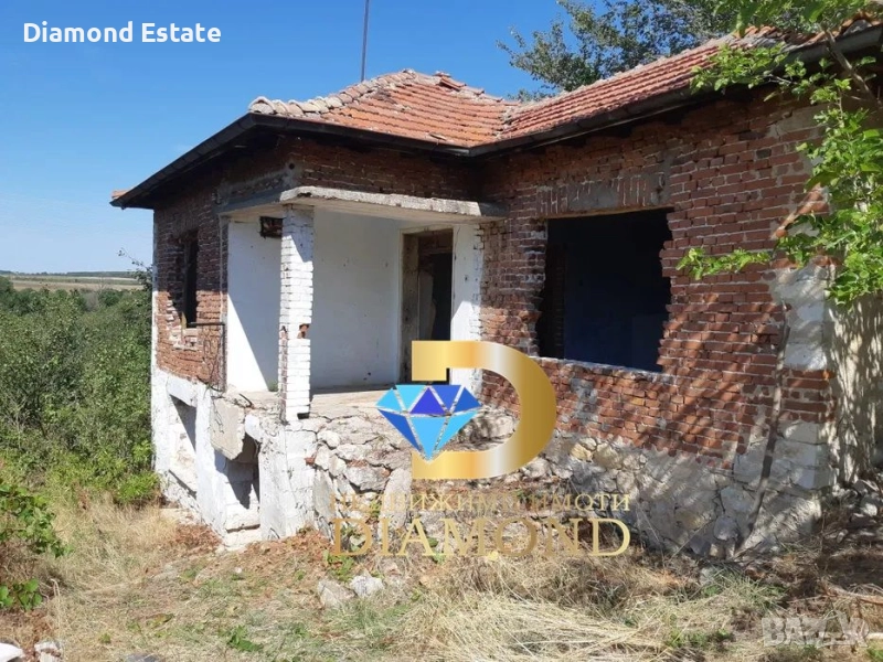 Двуетажна къща в село Свобода, общ. Чирпан, снимка 1