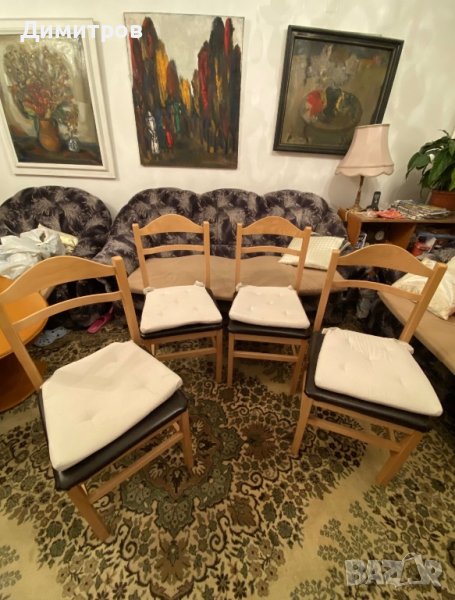 Продавам 4 стола - като нови , снимка 1