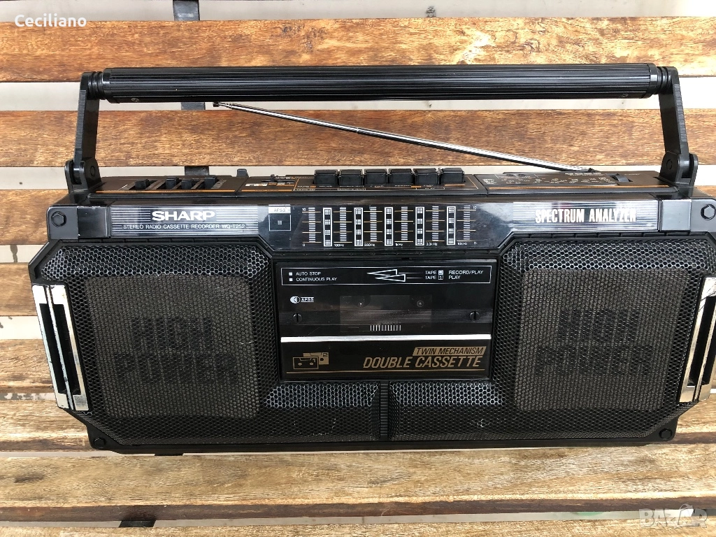 Радиокасетофон Sharp WQ-T252H (BK), снимка 1