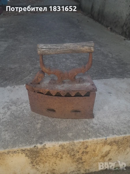 Стара ютия на жар, снимка 1