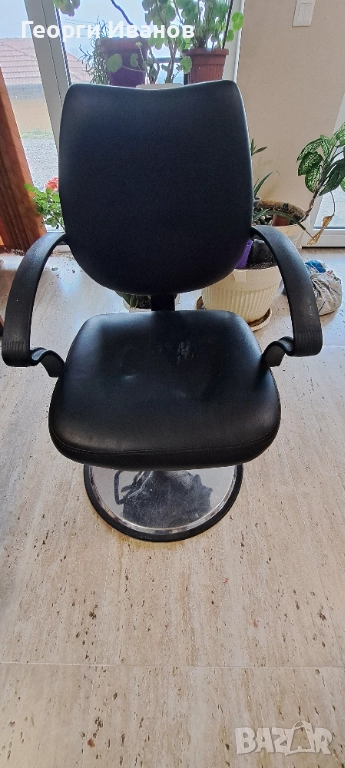 професионален фризьорски стол, снимка 1