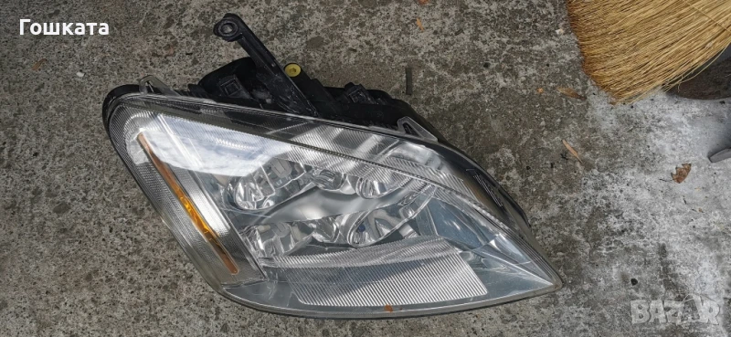 Десен фар за Форд Ц-макс, снимка 1