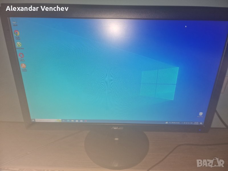Монитор Asus 23 инча, снимка 1