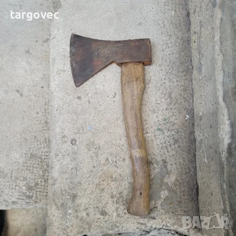 висококачествена немска брадва