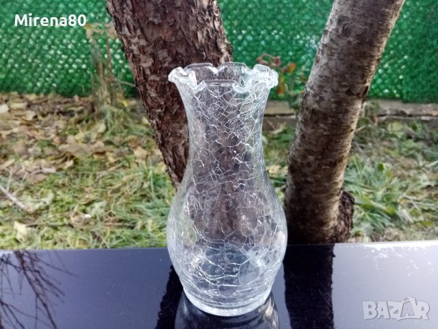 Винтидж ваза напукано стъкло