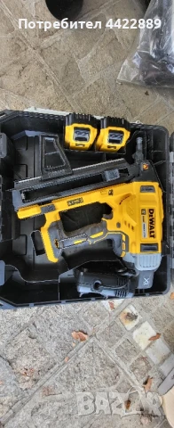 Акумулаторен такер Dewalt DCN890


