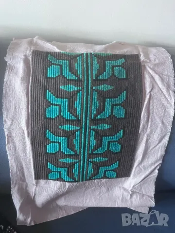 Старинни калъфки и ръчни бродерии, снимка 3 - Антикварни и старинни предмети - 48299241