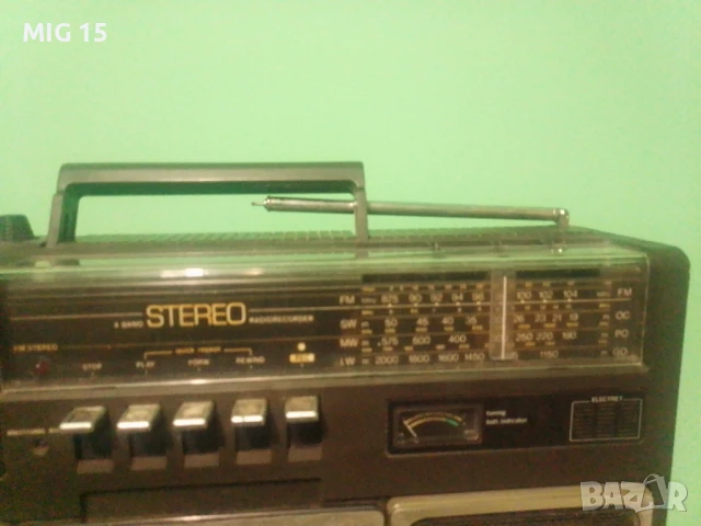 Продавам касетофон Филипс 774, снимка 4 - Радиокасетофони, транзистори - 51221144