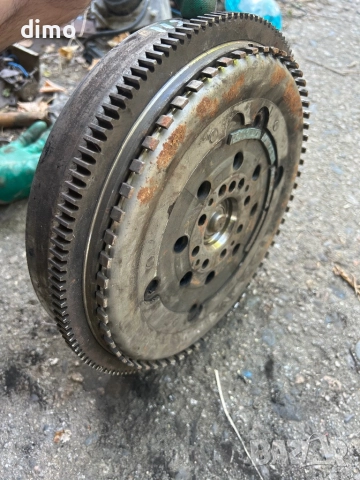 маховик съединител Mercedes W203 2.2 200CDI 220CDI 6110301605, снимка 2 - Части - 51445408