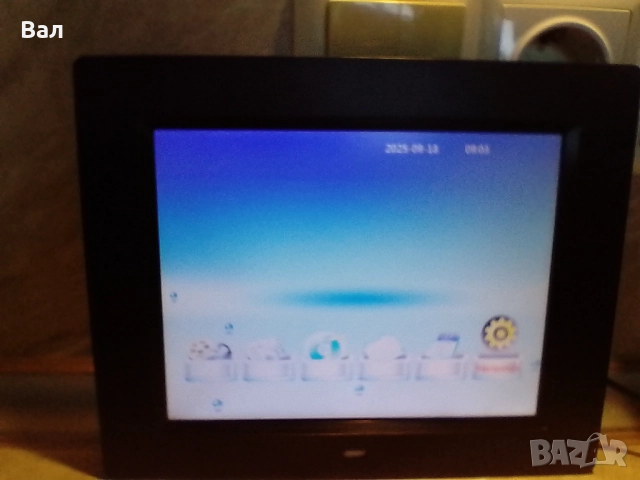 Цифрова фоторамка 7 инча за снимки, клипове, музика и часовник с календар + 2GB SD карта, снимка 7 - Друга електроника - 47176577