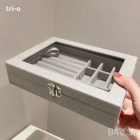 Сива кадифена кутия за съхранение на бижута със стъклен прозорец и органайзер, снимка 5 - Други - 43391847