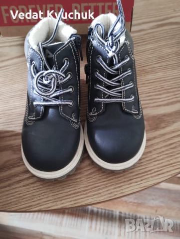 Детски боти Fila 22 номер, снимка 3 - Детски боти и ботуши - 51668515