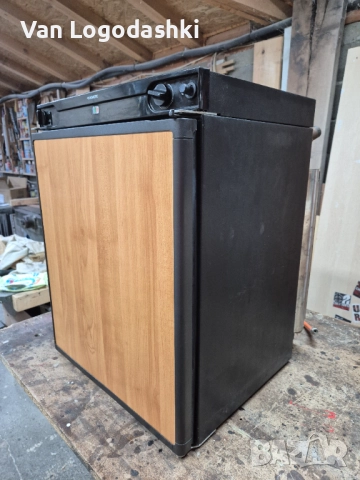 Хладилник Дометик Dometic 12/220/газ, снимка 2 - Части - 52822808