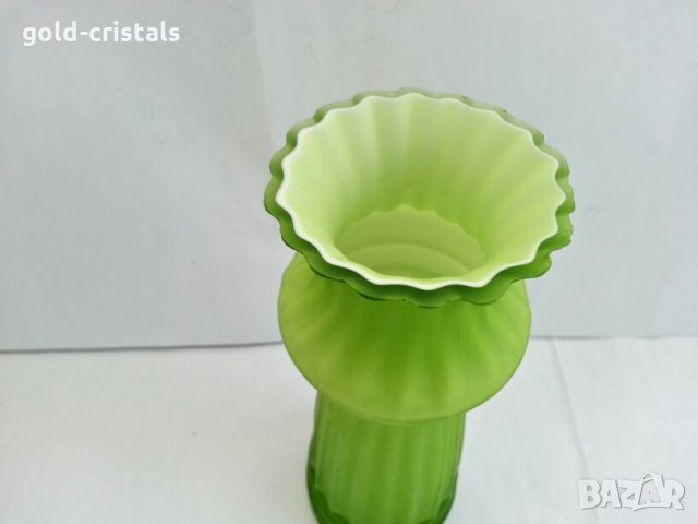 стъклена ваза цветно стъкло, снимка 2 - Вази - 27397914