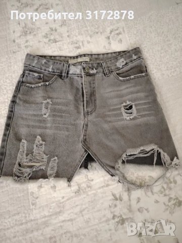 Дънкова пола с накъсвания