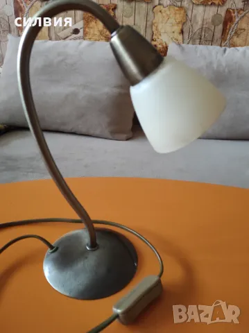 настолна лампа, снимка 4 - Настолни лампи - 49139211