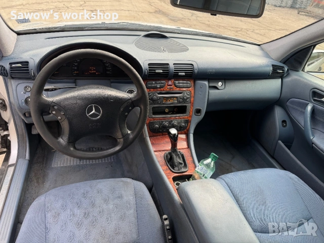 Мерцедес ц220, снимка 14 - Автомобили и джипове - 53486796