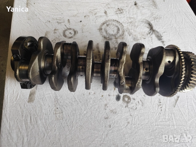 Колянов вал стандартен VW transporter, VW Tuareg 2.5 tdi, снимка 3 - Части - 51889079