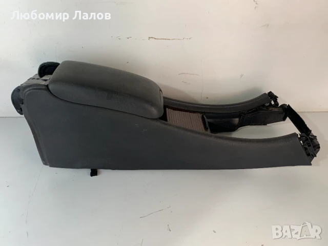 Подлакътник Mercedes-Benz C-class W203 (00-04)г. , снимка 3 - Части - 50682394