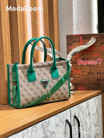 🤩Guess луксозни дамски чанти / 15 цвята🤩, снимка 9 - Чанти - 43465252