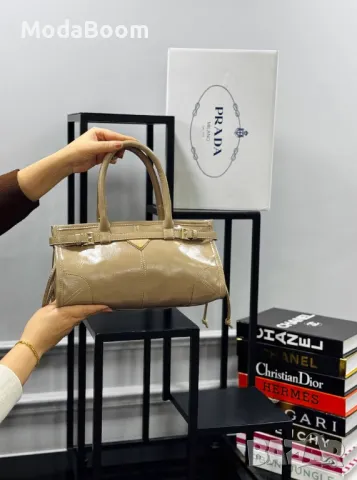 Prad🅰️ дамски чанти Различни цветове , снимка 5 - Чанти - 48588427