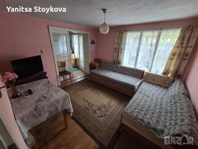 Двуетажна къща на 7км от Пловдив, снимка 3 - Къщи - 52817323