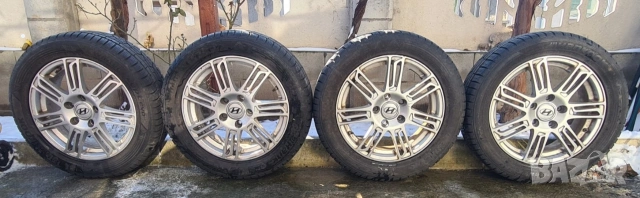 Продавам комплект от 4 броя оригинални алуминиеви джанти за Hyundai i30 205/55 R16, снимка 2 - Гуми и джанти - 53133568