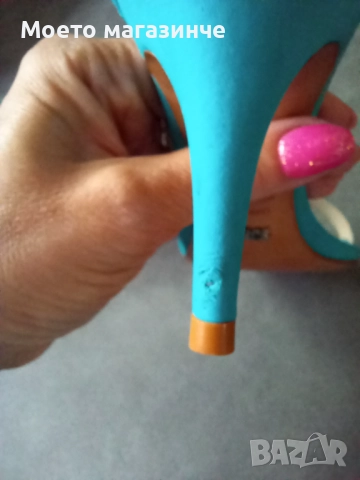 Уникални тюркоазени сандали Schutz от естествен набук - №38, снимка 7 - Дамски обувки на ток - 52070653